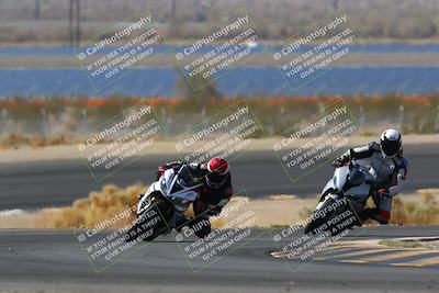 media/Apr-10-2022-SoCal Trackdays (Sun) [[f104b12566]]/Turn 14 (10am)/